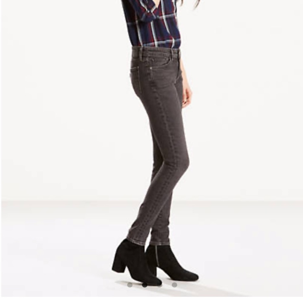 Levi’s 711 skinny gray ripped jeans